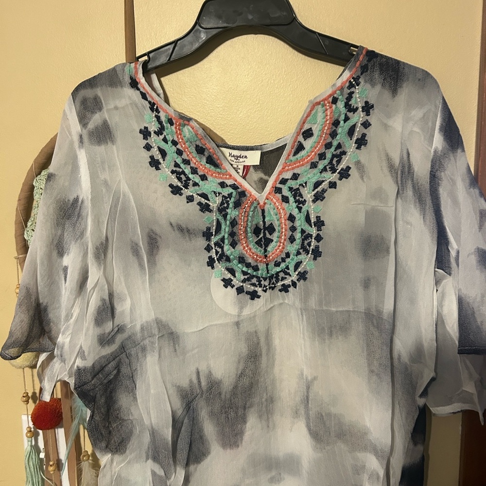 Hayden Women's Embroidered Blouse - Black, White, and Blue